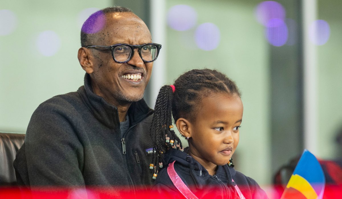 NewTimesRwanda's tweet photo. #Kagame talks parenting, quality time with family.

READ: https://t.co/ztU44IJhW4 https://t.co/G35IlYQuBF