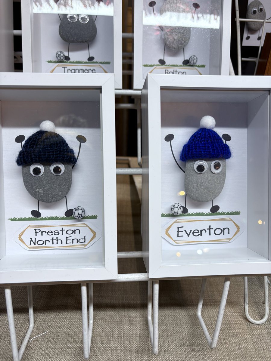 PNEPolice's tweet image. Spotted 👀 at the Liverpool Christmas Markets tonight! #pnefc #EFC