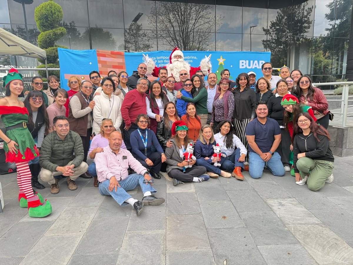 DRHBUAP's tweet image. 🎄🧑‍🎄 Damos la bienvenida a la época navideña 🎁✨