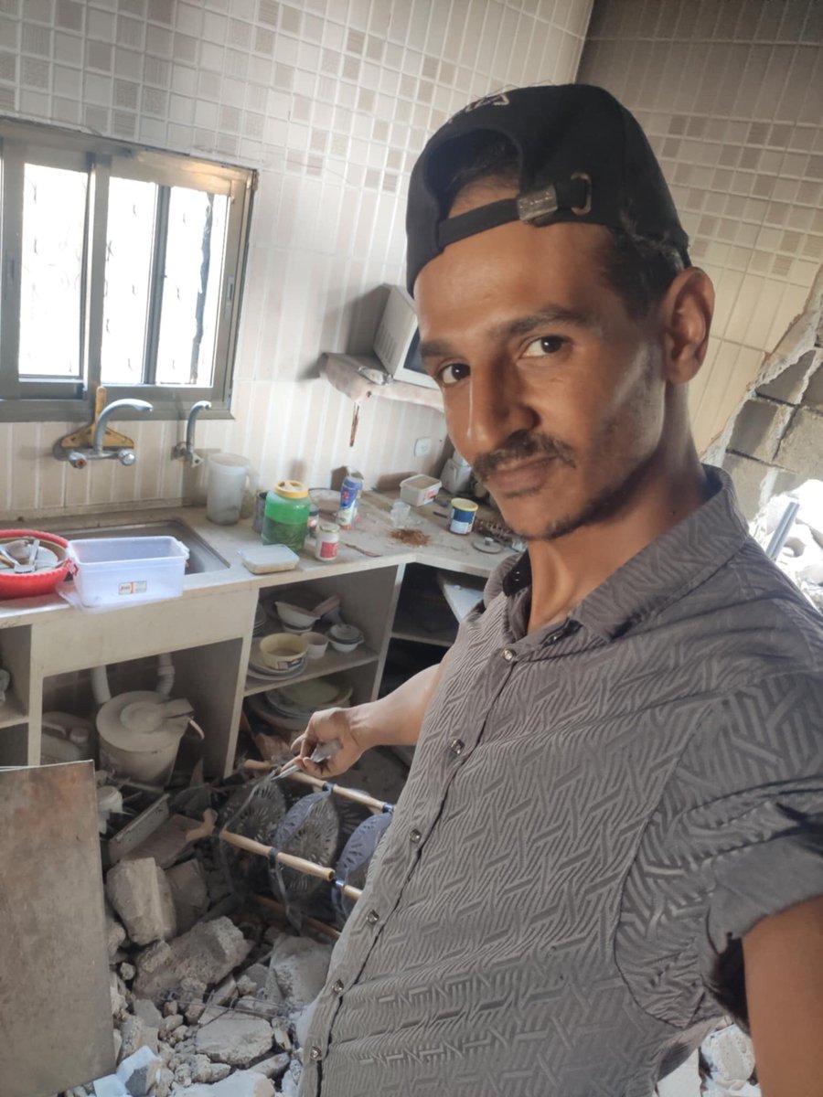 yahyanawar1's tweet image. Please don’t just scroll past 🙏🏻

No donations since 5 days ‼️💔
Can we reach 8 donations today? This is all I’m asking for, we need it for food, my family is starving and this is our only income these days, please donate if possible and share 🍉

GFM: gofund.me/00480d91b