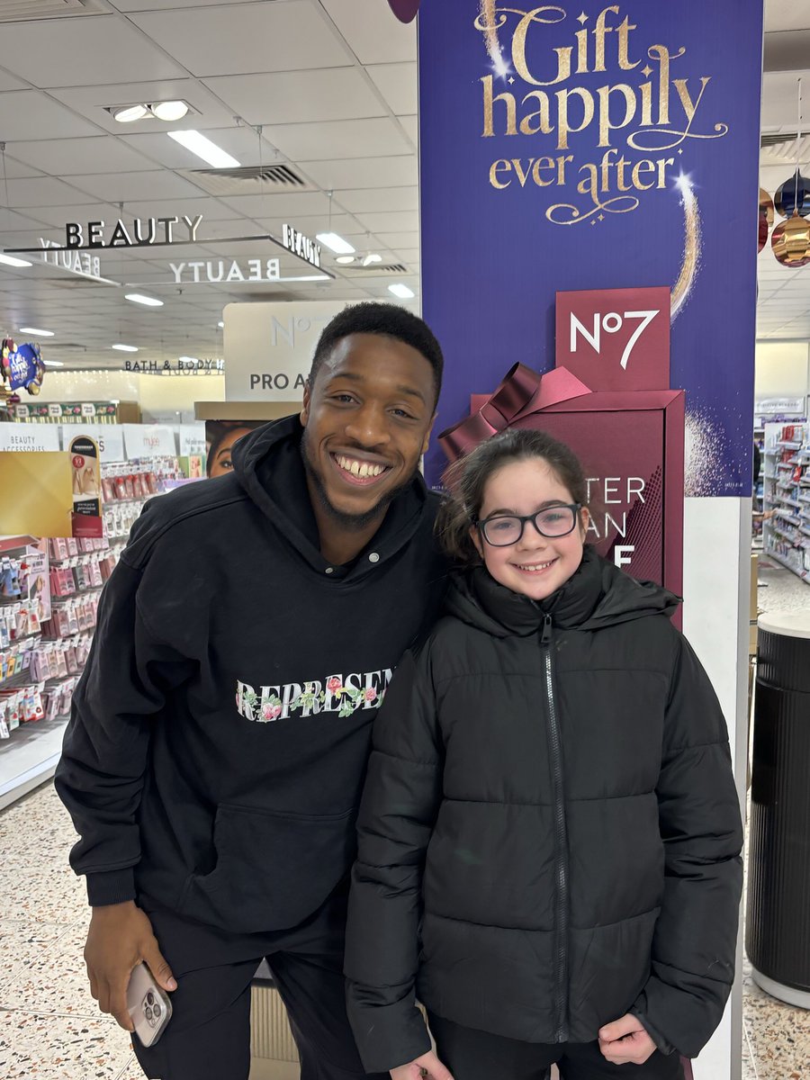 serena chatterley tweet media