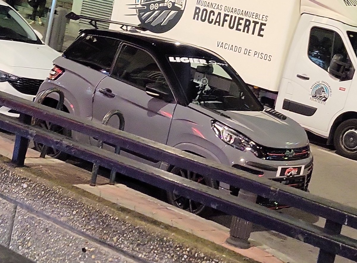 LivinxKaal's tweet image. carabanchel mágico, que locura.

Le ha metido el alerón forza y le pela los putos huevos