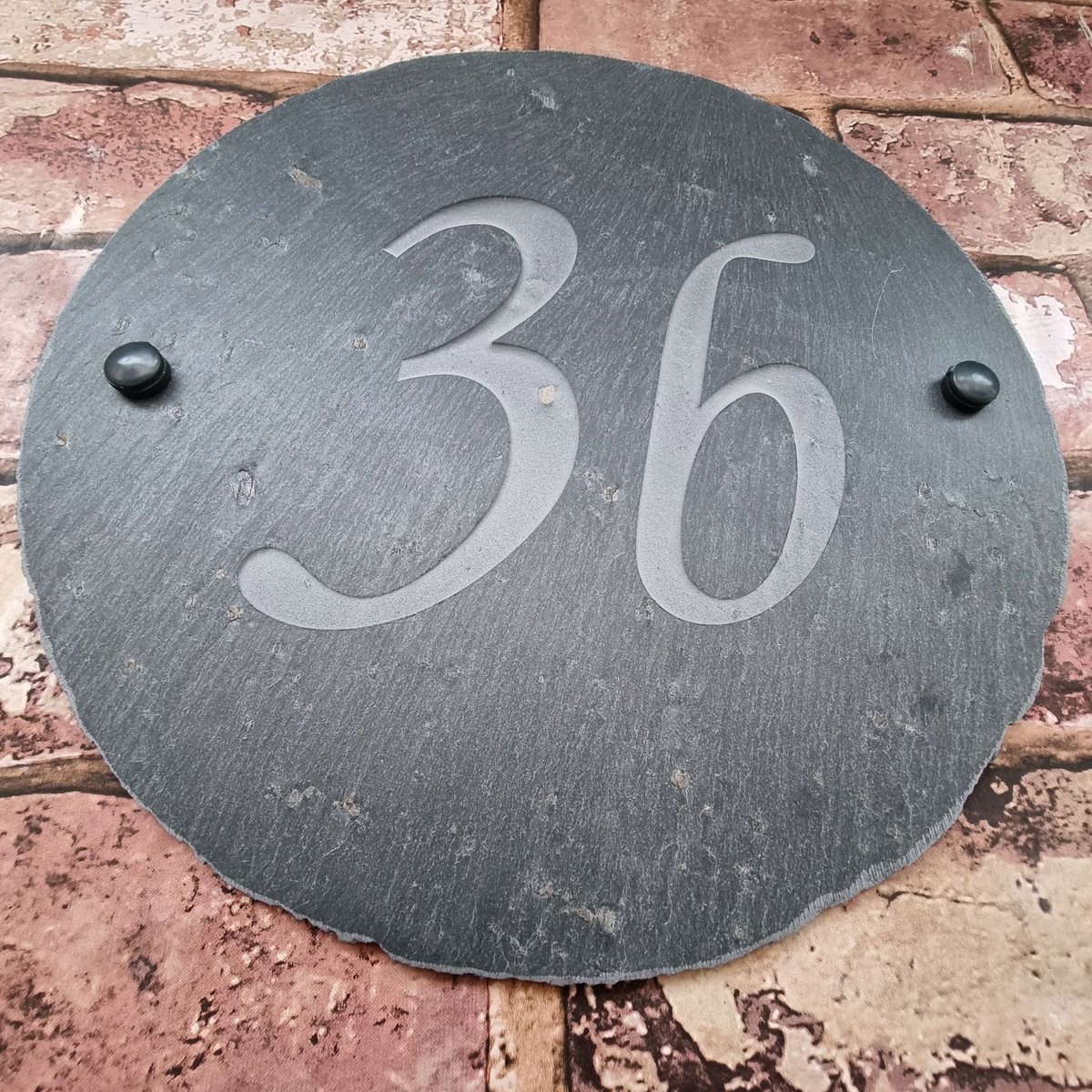 LeadDIYshop's tweet image. Add charm to any home with this stunning natural slate house sign, now adorning a property in Derbyshire! 🏠🎨 #RusticDecor #PersonalizedStyle #SlateSigns

More unique gifts available on our website 
🌐Website shop and socials🌐
🔗🔗🔗
linktr.ee/LeadDIYshop