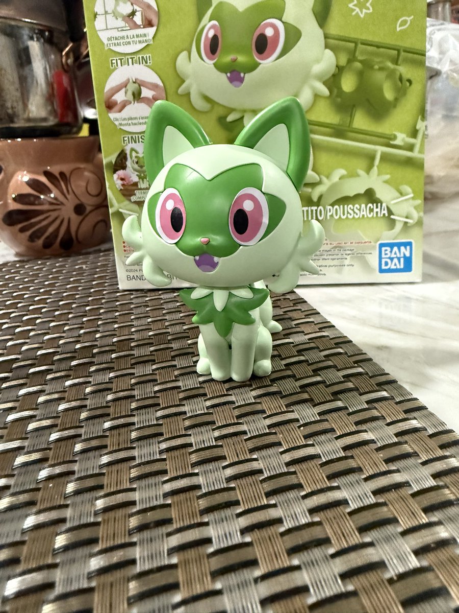 ramenbrothh's tweet image. Little sprig model kit me and bf assembled wahhh