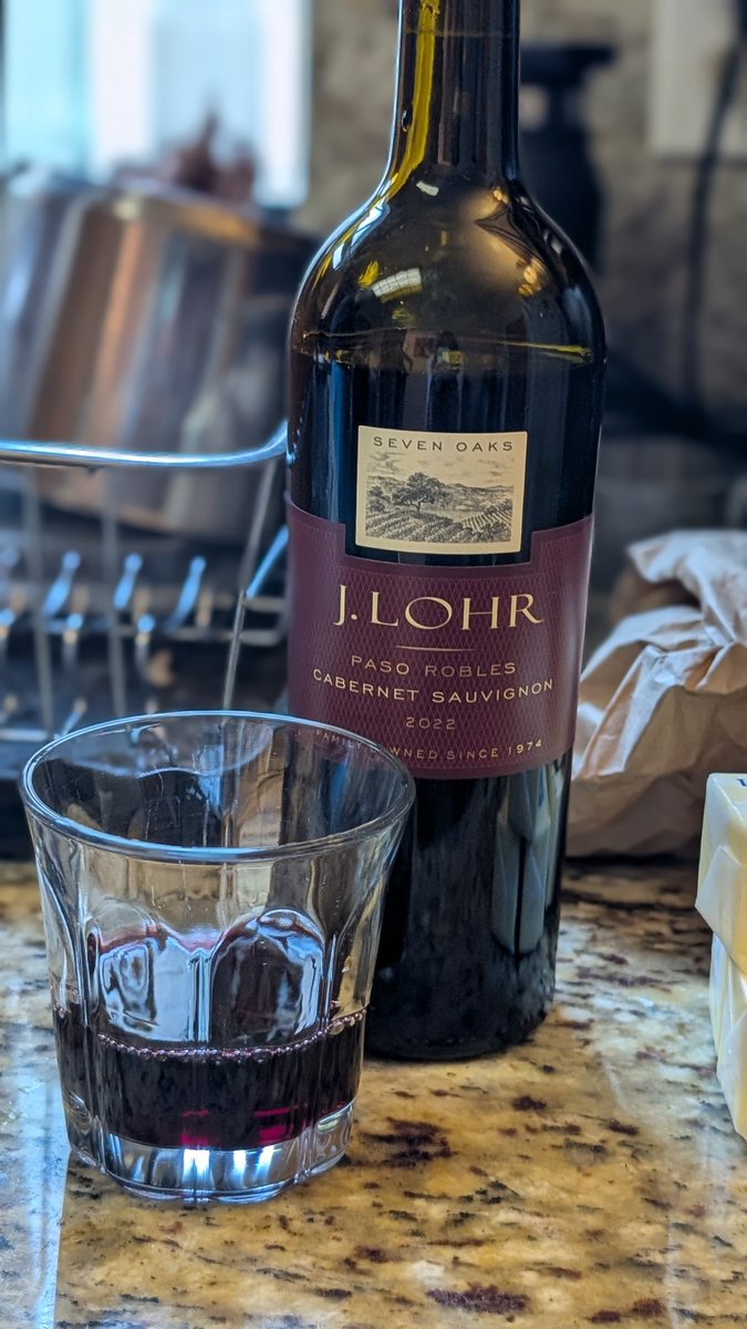 Coffee_and_NLP's tweet image. Holiday perks