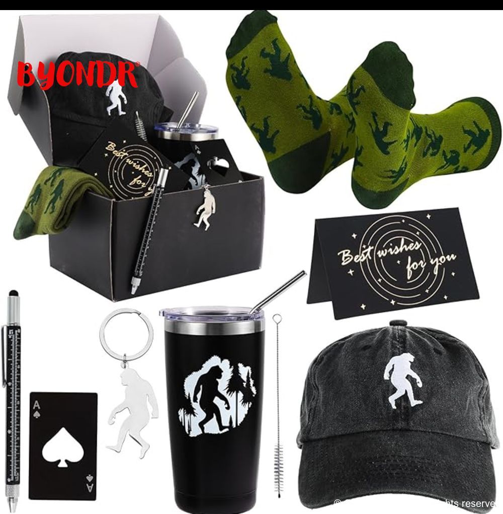 GoBYONDR_IO's tweet image. Got Bigfoot fever? Explore the ultimate gift box for every Sasquatch seeker – utility meets cryptic cool. #byondr #Bigfoot Read more: byondr.io/2025/11/27/ess…