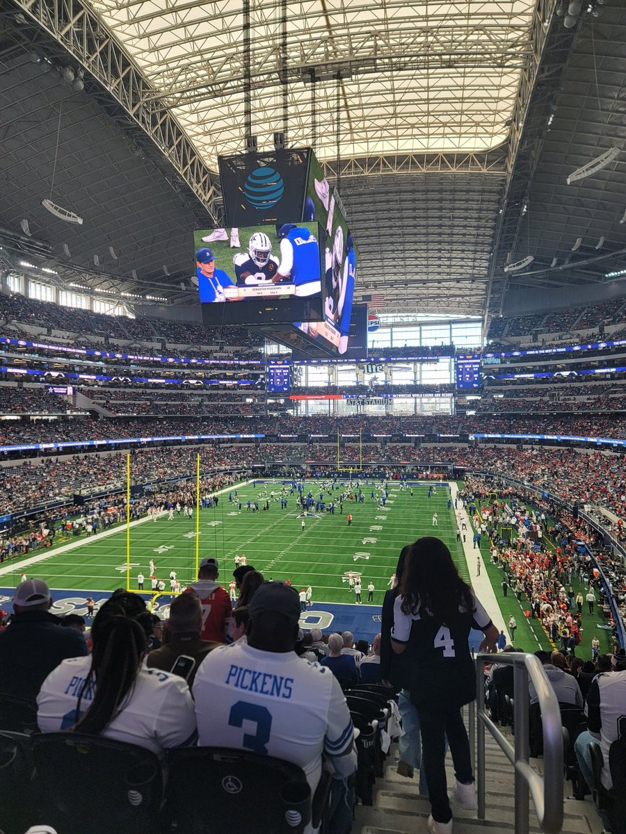 Today, we route for America's team. Happy Thanksgiving everyone.