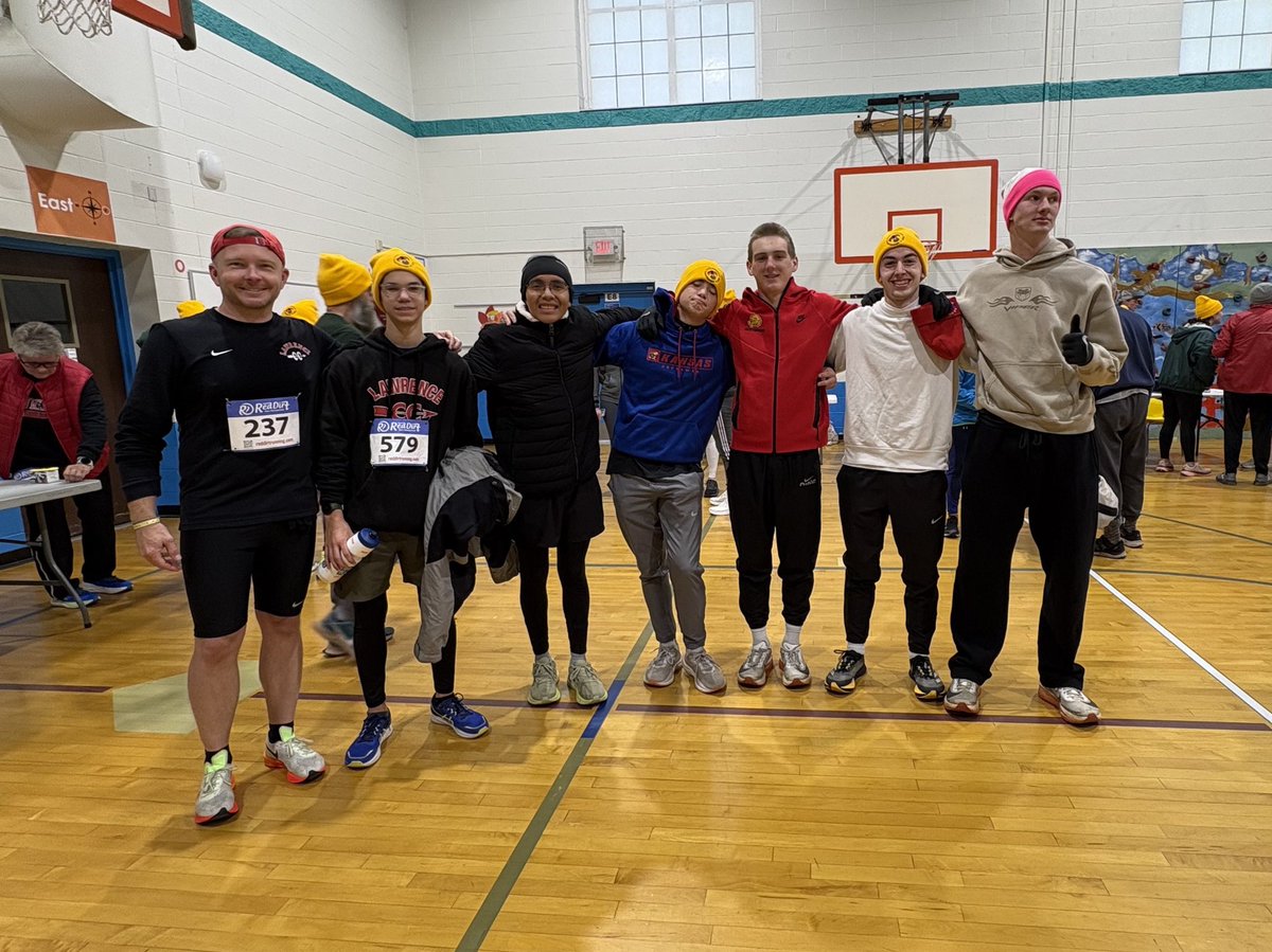 And a Happy Thanksgiving 🦃🍁🍽 to all our friends, family, and competitors! 
We had quite the turnout for the runLawrence Thanksgiving Day 5K this morning. Now time for all the eats and football 🏈 one could ask for!