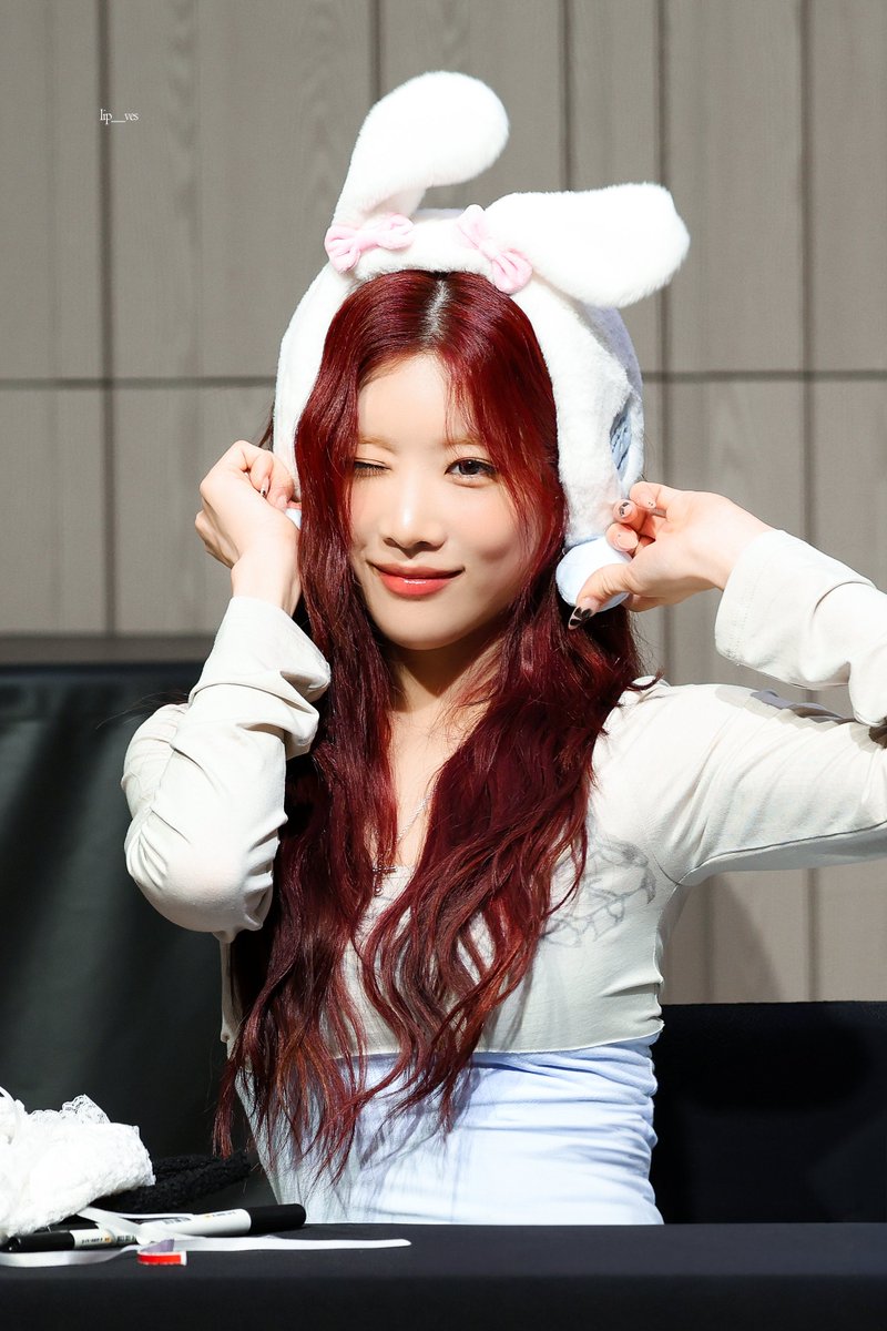 lip__ves's tweet image. 250629 얼굴 상태는 초미녀. 하는 짓은 얼딩 🐰💗
#아르테미스 #ARTMS #김립 #KIMLIP