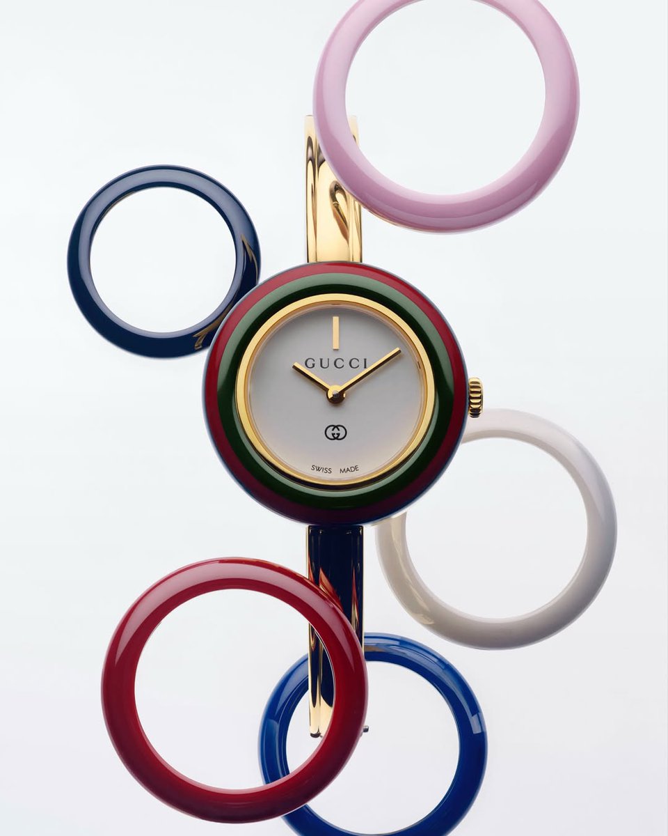ComplexStyle's tweet image. Gucci just revived its Play Watch, which was a popular timepiece during the ‘80s

The watch features 7 interchangeable ceramic bezels, and retails for $4,700