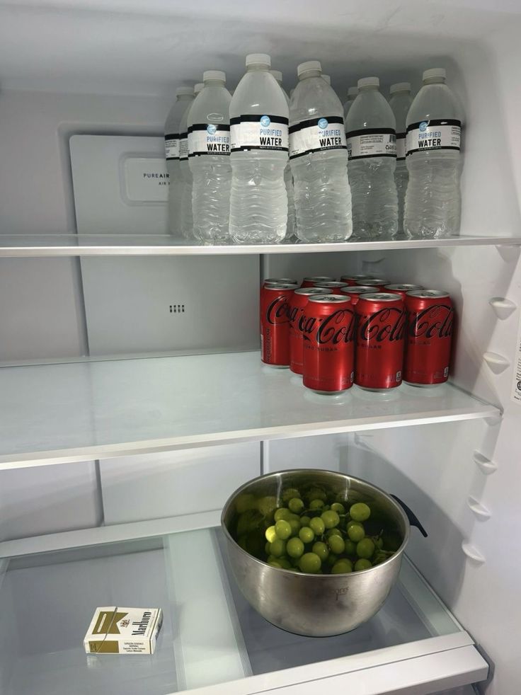 destroyjinx's tweet image. &quot;can&apos;t wait to move out so I can live how I want&quot;
how I want to live: