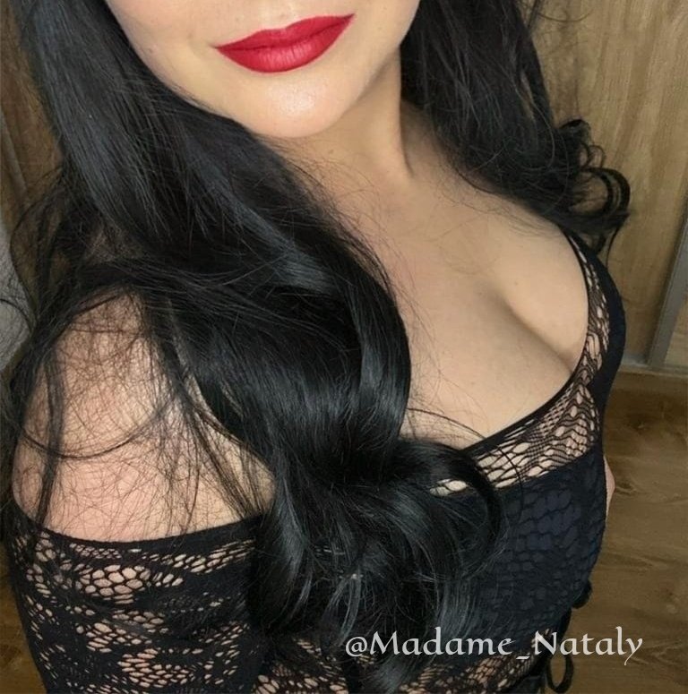 To właśnie ten widok sprawia, że miękniesz, zanim jeszcze zdążysz otworzyć usta. Nawet nie muszę nic mówić... wystarczy jedno spojrzenie, żebym przejęła nad tobą kontrolę.
A teraz ulęknij mentalnie, zanim wydam ci kolejne polecenie!🫰🧎

<a href="/rt_feet/">Feet RT PROMO 💯K</a> <a href="/FindomPolish/">Puppy Alex 🐶 findom RT 🔄</a> ,<a href="/Feet777nylon/">Nylon Fantasy</a>