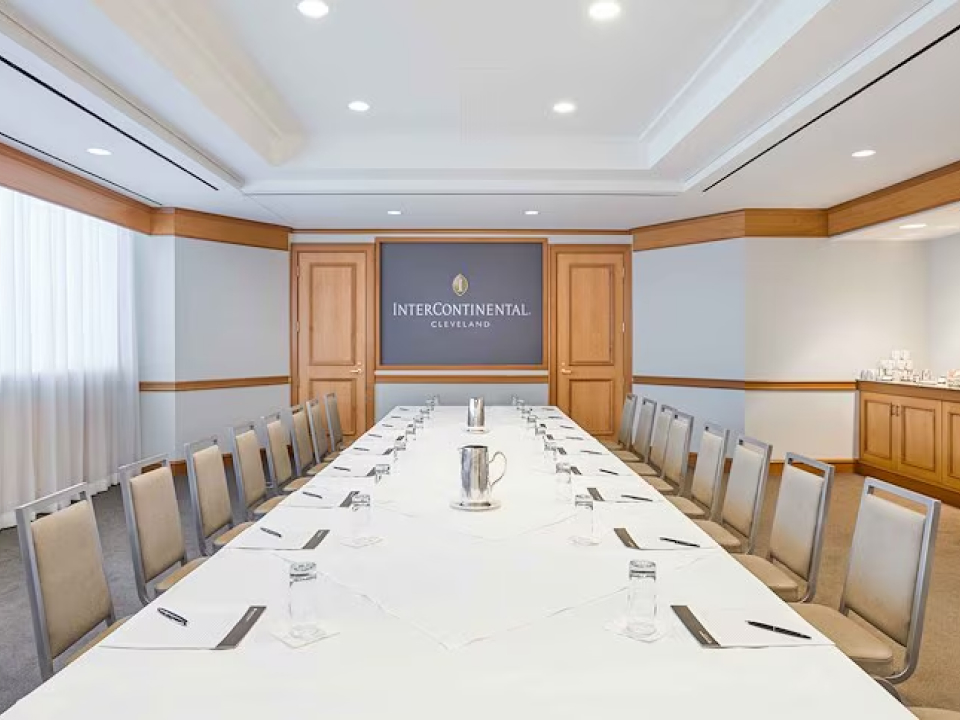 InterConCLE's tweet image. Make your next event unforgettable at InterContinental Cleveland. Whether it’s a celebration or business gathering, we offer exceptional service and elegant planning for a seamless experience. #InterConCLE #Cleveland #Ohio
bit.ly/36iTtwM