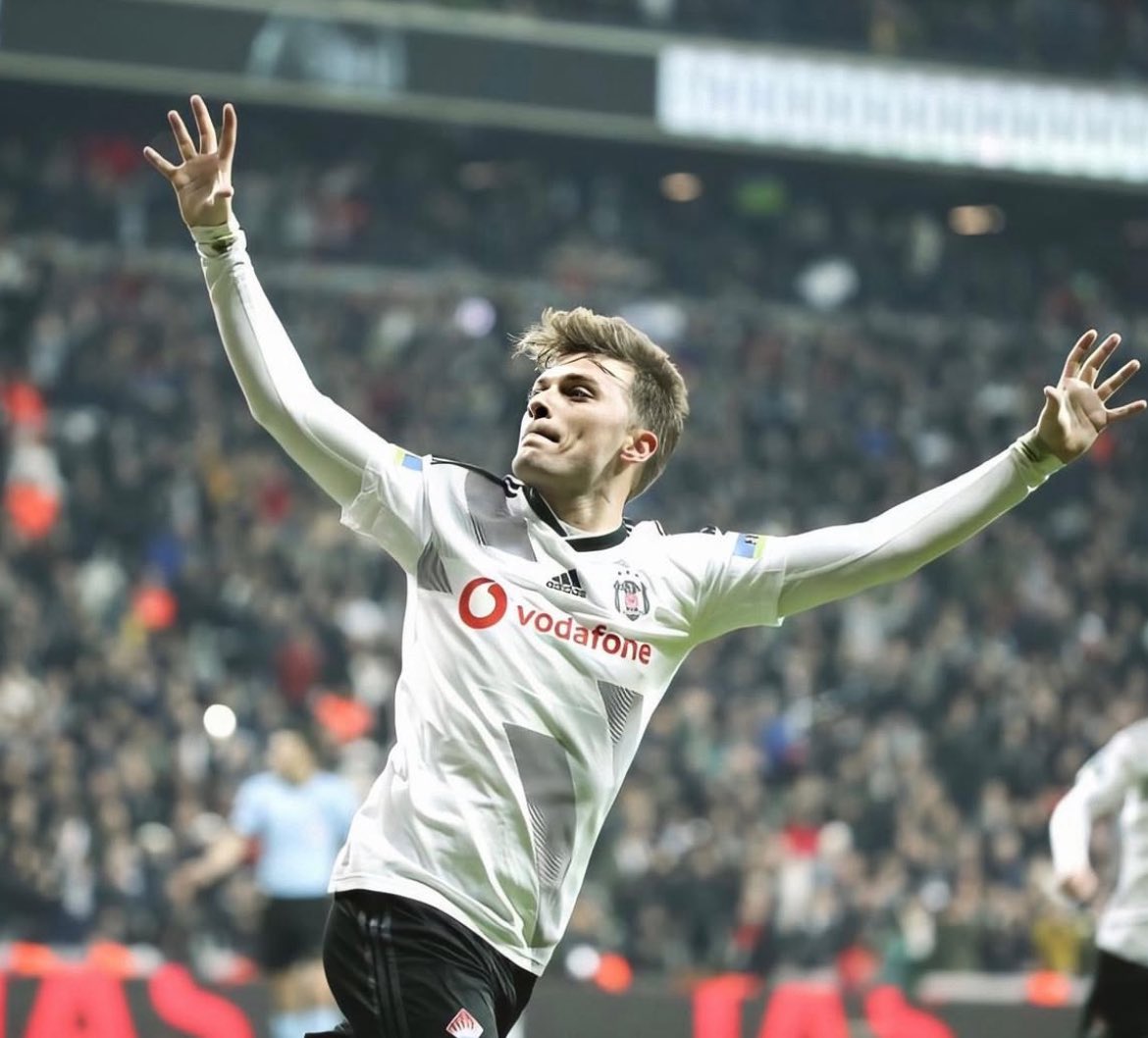 Sahnetr's tweet photo. Besiktas Ljajic. https://t.co/ABUbaXAl2c