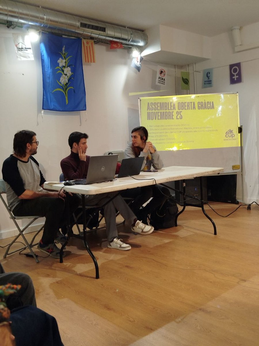 CUPGracia's tweet image. Primera trobada oberta per parlar sobre la situació política a Barcelona, l&apos;acció institucional i el plantejament de cara les properes eleccions municipals. 

S&apos;ha de lluitar des de tots els fronts. Moltes idees i reflexions per seguir avançant. Repetirem! ✊🏼🔥#Gràcia #Barcelona
