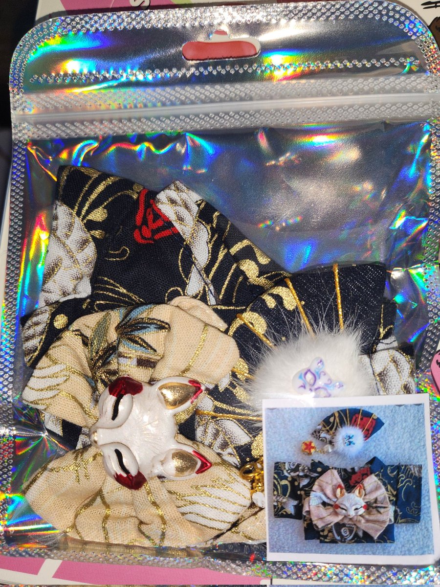 jS0MJAi_'s tweet image. Labubu outfits! I&apos;ll sell them this weekend!