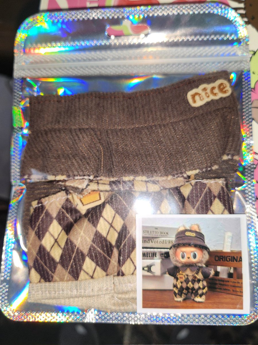 jS0MJAi_'s tweet image. Labubu outfits! I&apos;ll sell them this weekend!