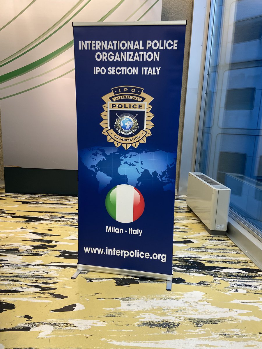 davidfavara1's tweet photo. Oggi in Regione Lombardia per un interessante convegno, ringrazio l’amico Luca Marelli per l’invito.
Tra gli altri Marco Mancini già responsabile del controspionaggio italiano, Umberto Saccone già Dirigente del Sismi. https://t.co/PPmGPSj3Cm