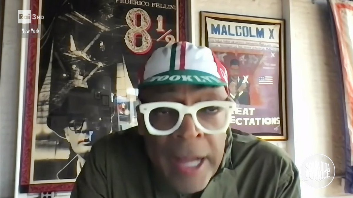 SplendiCornice's tweet image. Mr. #SpikeLee a #SplendidaCornice!