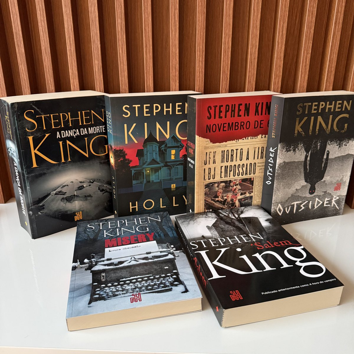 gramaturaalta's tweet image. 🍀🎉SORTEIO KING🎉🍀

Uma pessoa leva todos:

- A DANÇA DA MORTE
- MISERY
- HOLLY
- NOVEMBRO DE 63
- OUTSIDER
- SALEM

REGRAS:

1) REPOSTAR e CURTIR este tweet
2) Seguir @gramaturaalta 

🗓️- Encerra dia 30/11/2025