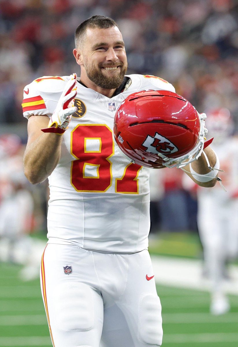 traviskelce_fan's tweet image. Pregame 🏈