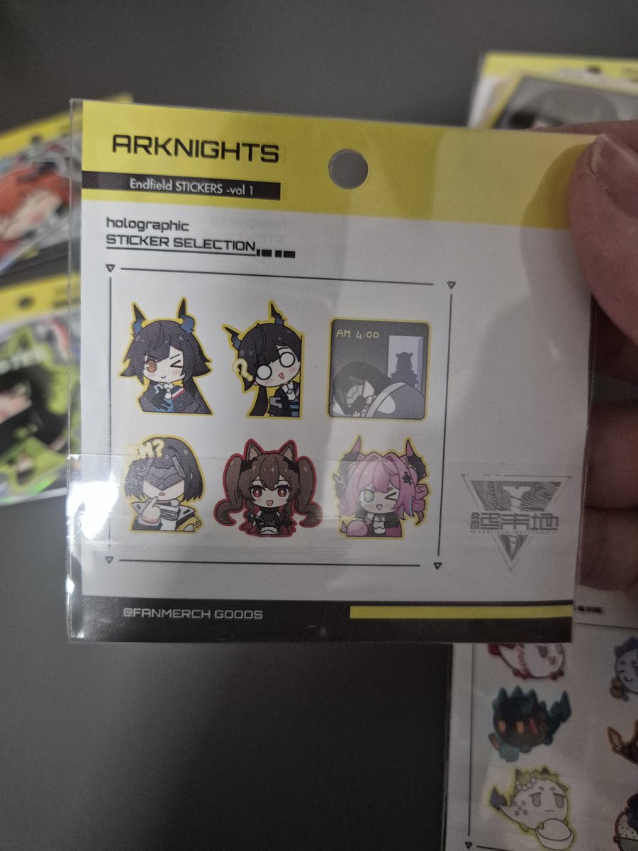 no Endfield Beta fiiineee i just keep make merch instead 😔😔