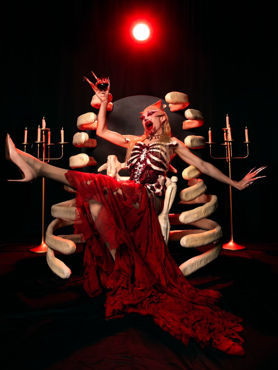 DragBasee's tweet image. Kyran Thrax stuns in her Winner Step-Down look for Drag Race UK season 7.

#DragRaceUK