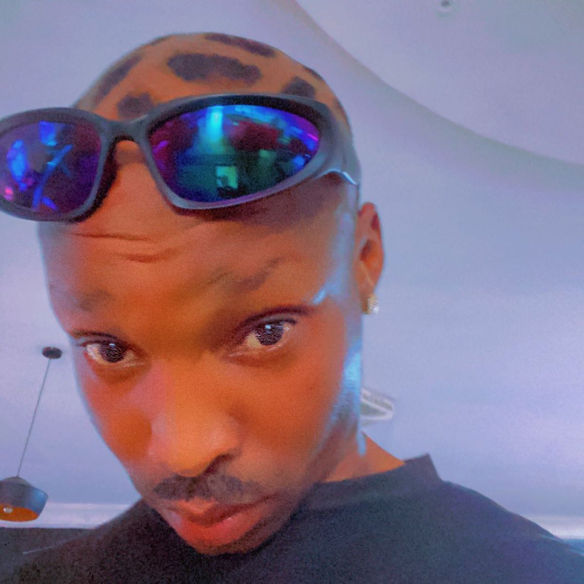 MegaMovee's tweet image. You're a Man , Work on the plan ⛷️