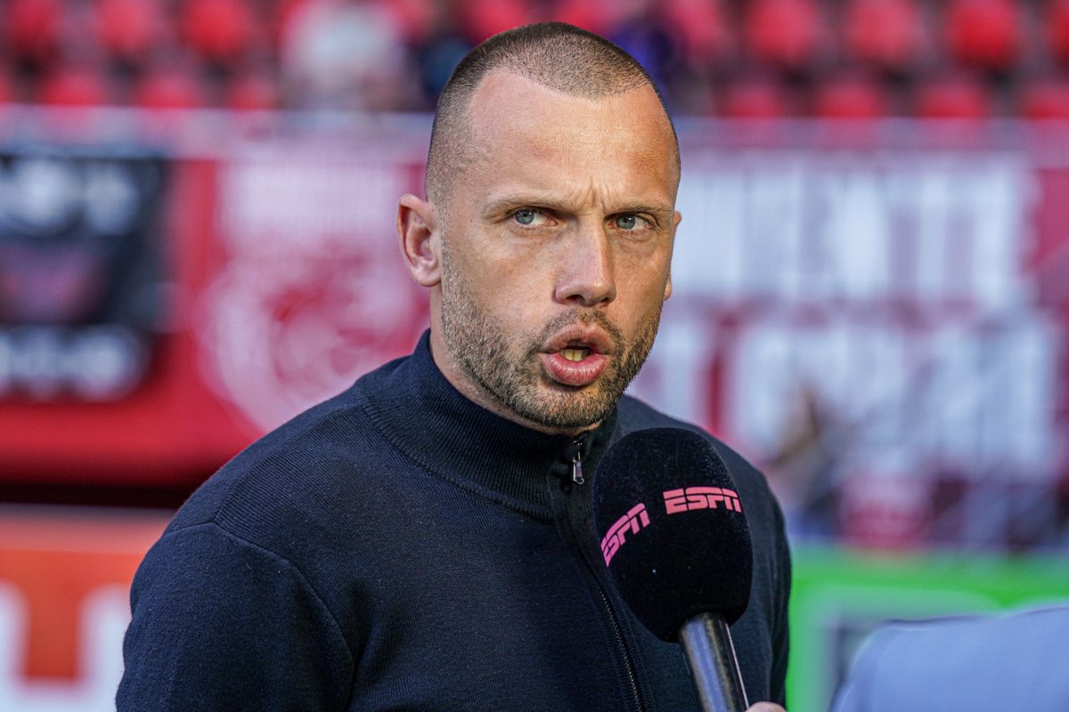 TweetVoetbal4U's tweet image. #Engeland #Ajax Veel draagvlak: ‘John Heitinga (42) nieuwe manager van Liverpool’ dlvr.it/TPVnmf