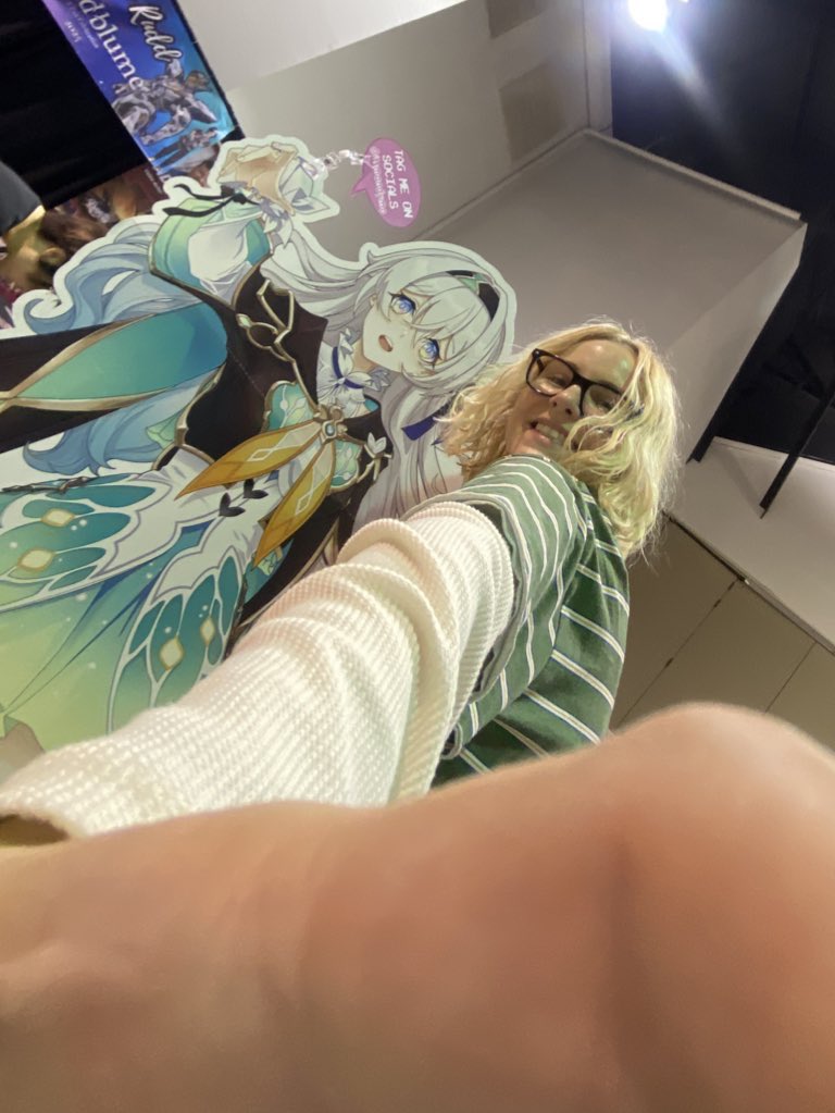 AnalesaFisher's tweet image. Happy Thanksgiving!!! REMINDER: I’m doing 1 FINAL SIGNING this year December 13th @ 1 PM! You can snag Firefly prints for holiday gifts at my Streamily shop!! (Skink in skio) 🔥🐛 SO excited to ring in the last few weeks of the yr with u guys. So grateful for u all ❤️ #FireflyHSR