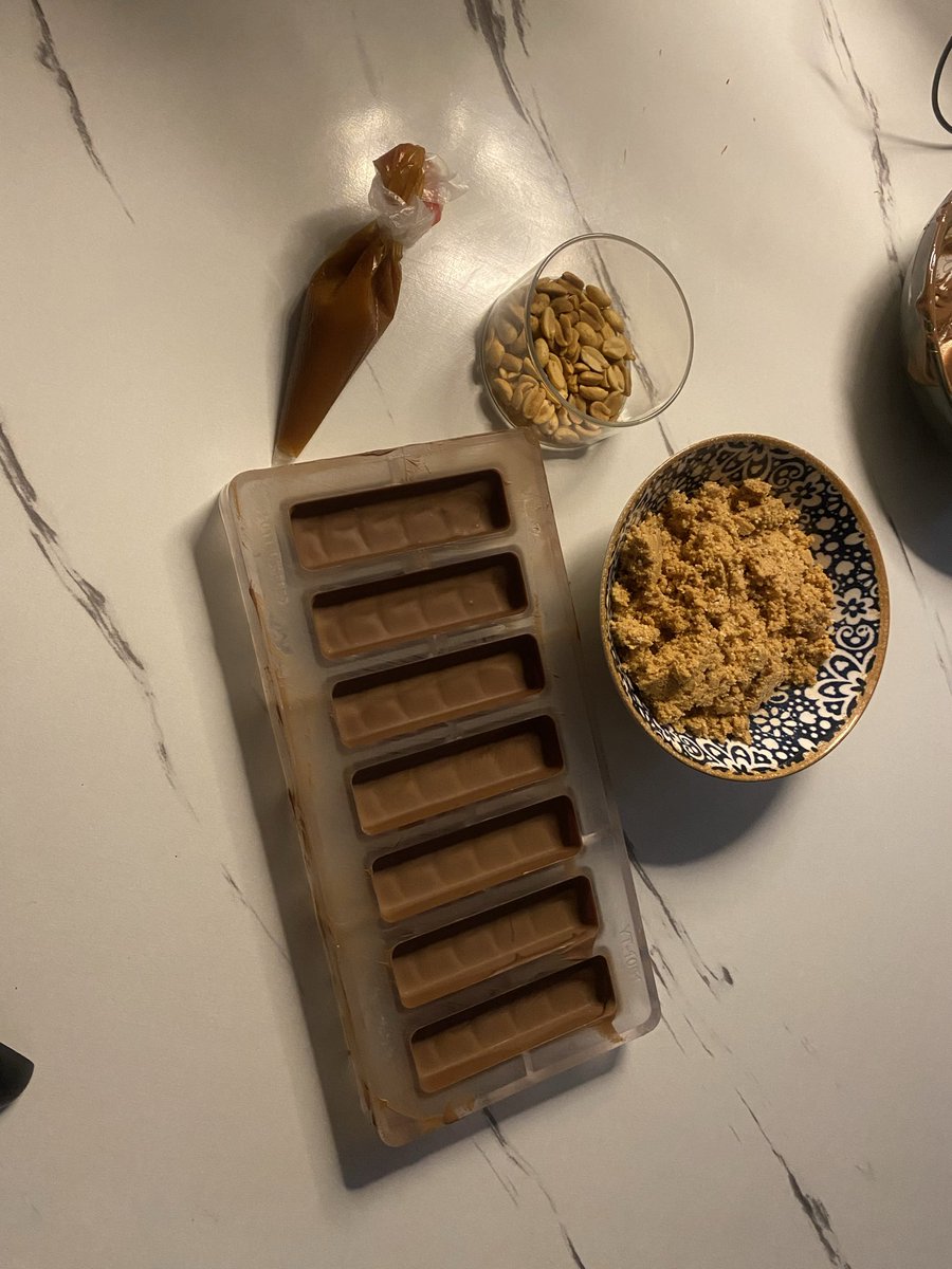 زْينبَ tweet media