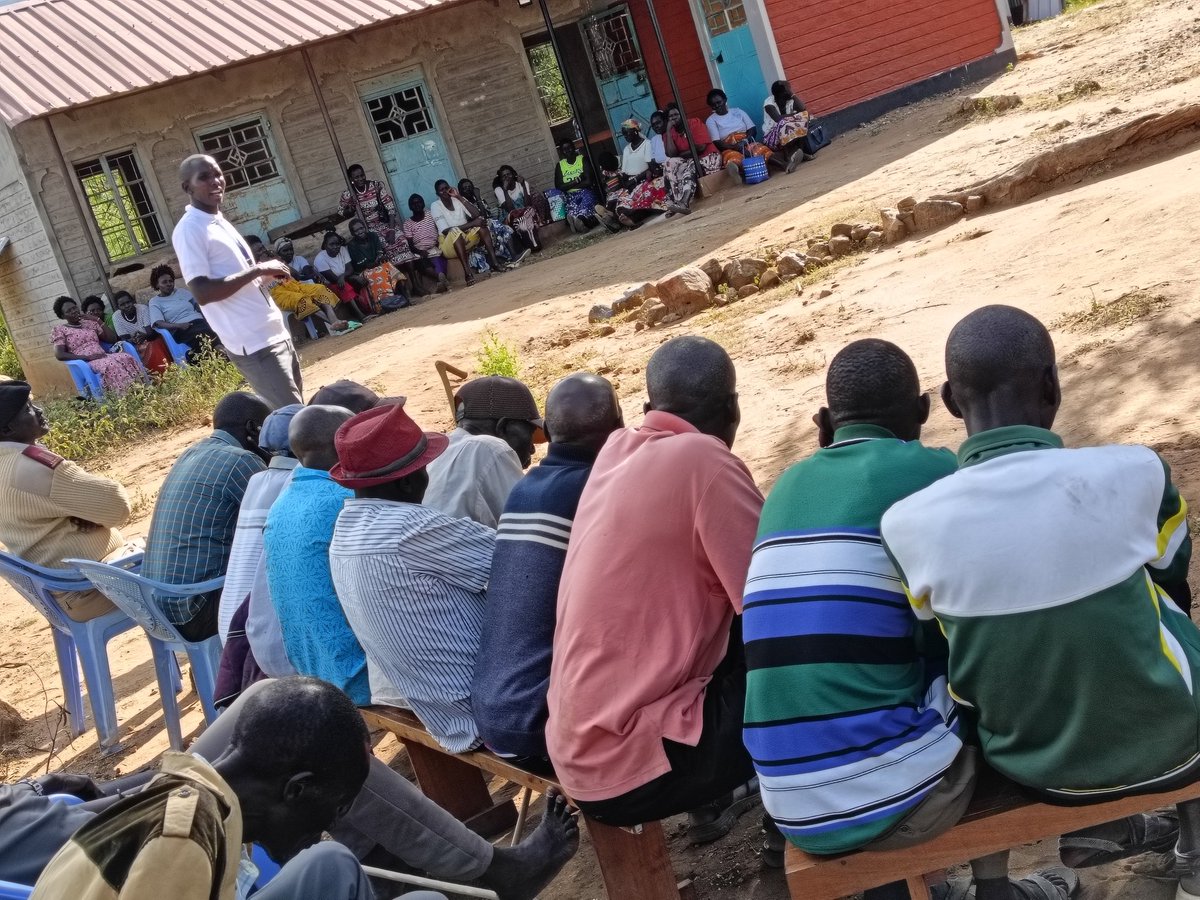UpCbo74691's tweet photo. We held a Community Baraza today as part of the #16DaysOfActivism.
We sensitized the community on ending GBV together with Chiefs, CSOs, CHPs, community elders, parents &amp; youths.

Ending GBV needs all of us.
Let’s speak out, protect &amp; act. 💪🧡

#EndGBV #OrangeTheWorld #WestPokot https://t.co/yXIsOuiX8M