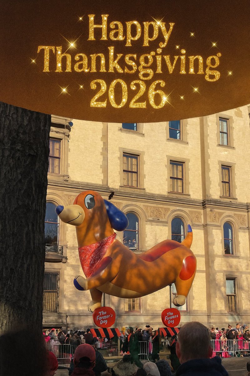 MCGOP_CA's tweet photo. Always the best part of the Macy’s Thanksgiving Day Parade! (Photo courtesy my sister) #Freida #Dachshund #NYC https://t.co/2P53rQye5X