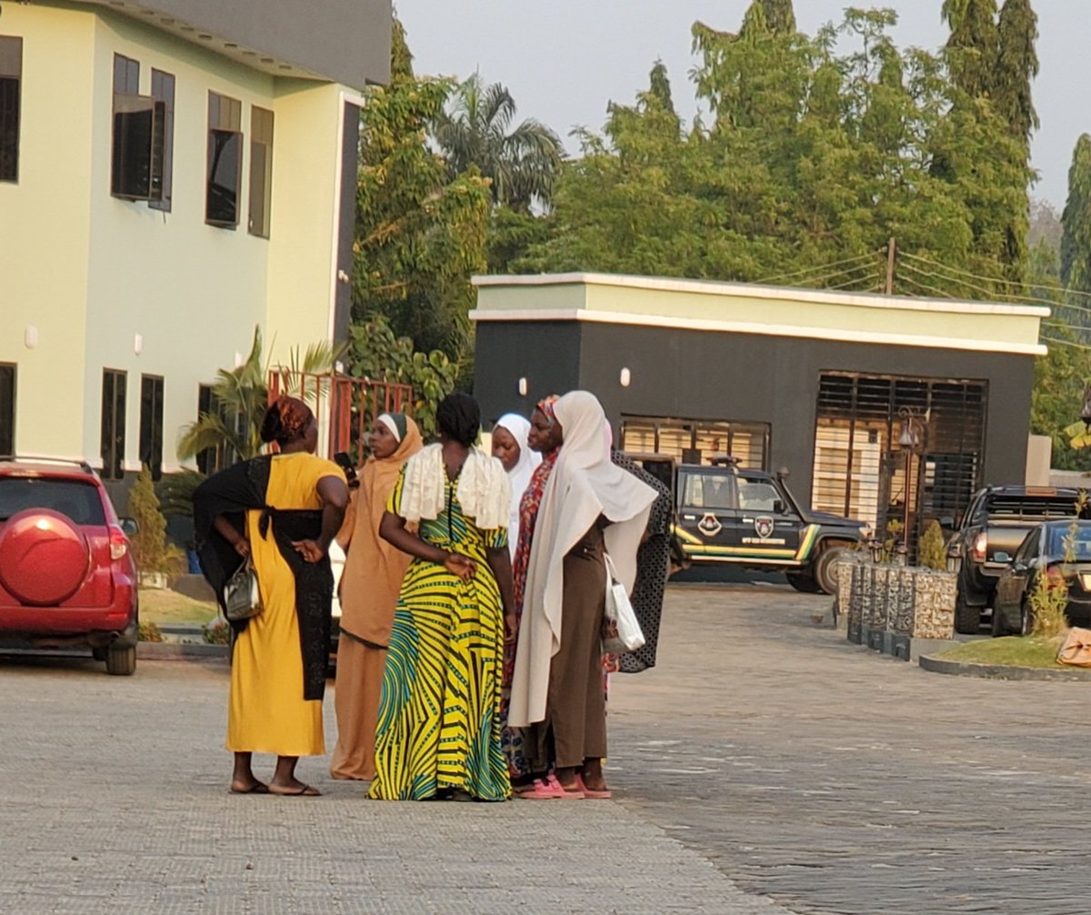 DondoDagba's tweet image. Guess who's in the pic? Our sisters from the order side bowing to Jesus I numbers.I mean dey came in numbers. 
Revival is here.FOG 2025