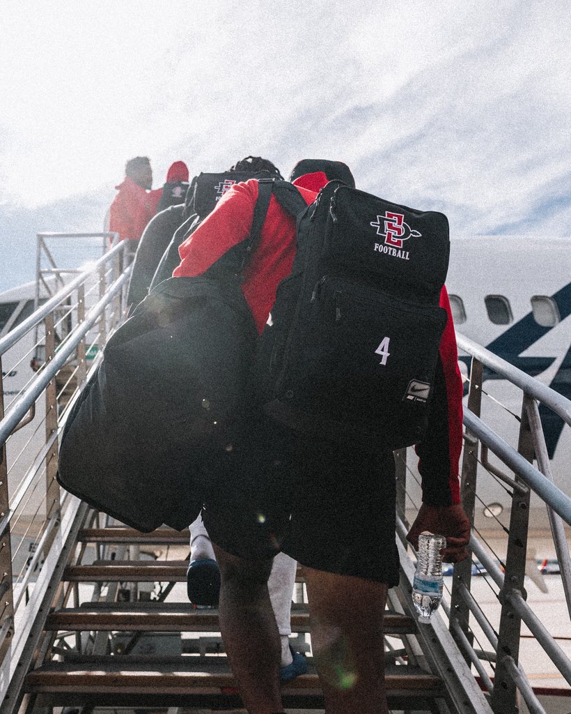 AztecFB's tweet image. Thankful to be rolling with this squad.

#AztecFAST 🍢 x #BeTheA1pha 🐺 x #TheClimb 📈 

#atmosrewards x #AtmosRewardsPartner