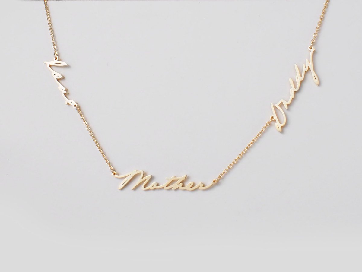 NecklaceAmazing's tweet image. Want to keep loved ones closer? Transform their actual handwriting into a stunning #ActualHandwritingNecklace. Perfect for multiple names, making it a truly unique #PersonalisedKeepsake. Wear their signature, your way! A beautiful piece of #SignatureJewell amazingnecklace.com/Actual-Handwri…