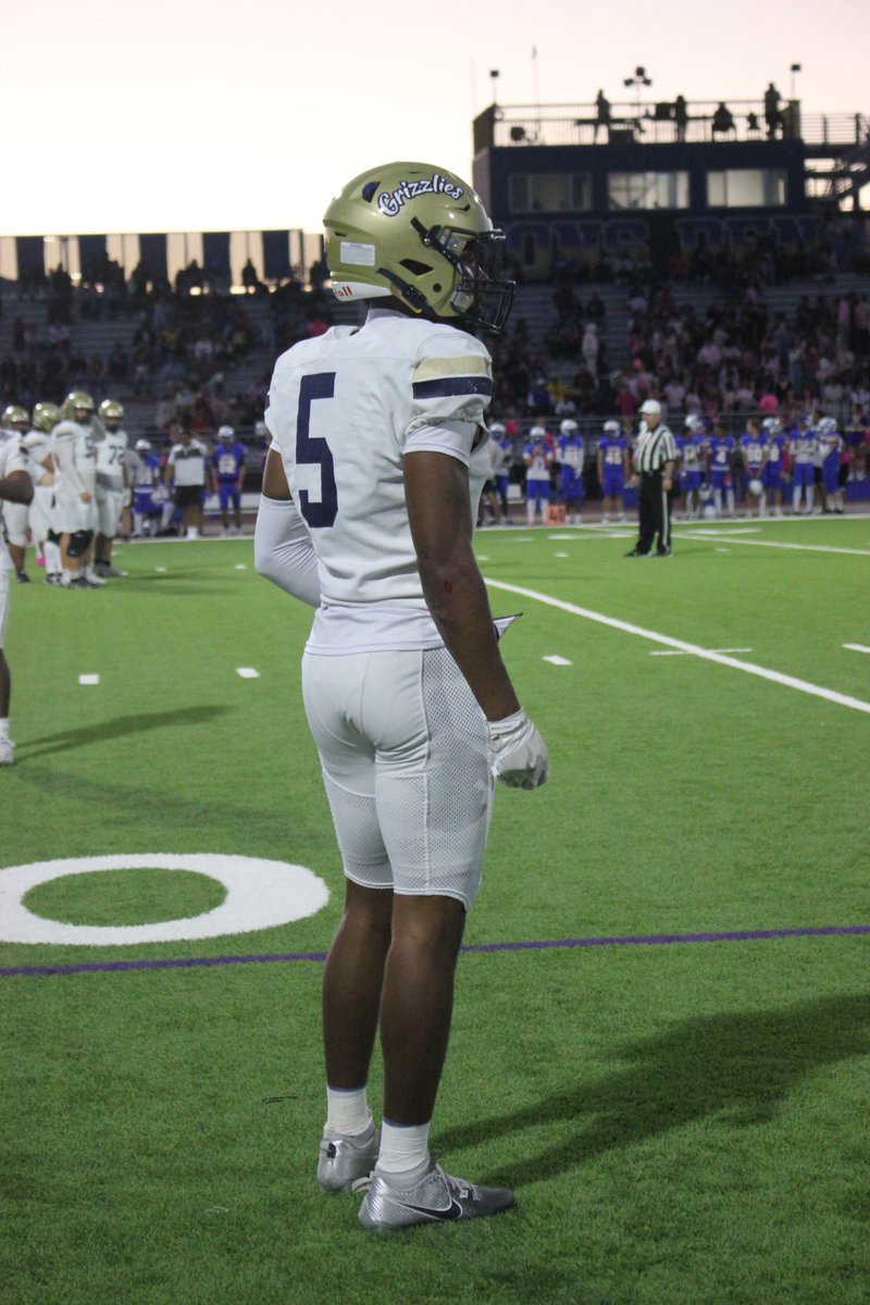 Happy thanksgiving 🍁 to everyone and their families.  #Blessed #ThanksgivingDay #Football #az #vegas