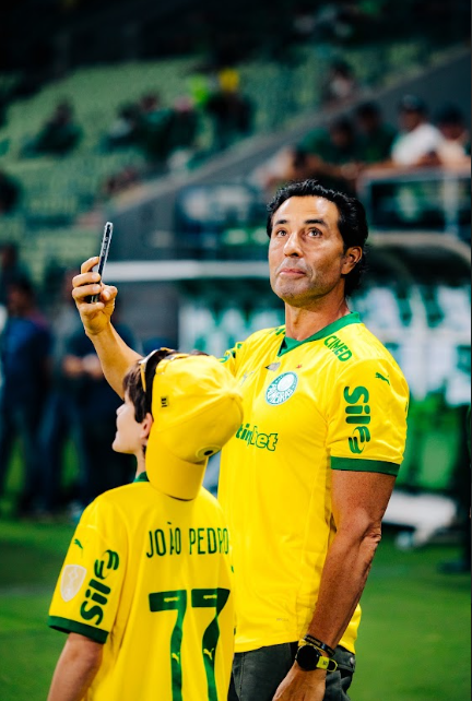 joaoadibecimed's tweet image. Qual é a sua superstição em dia de jogo do palmeiras? 🐷💚

Quero ver as coisas mais diferentes... quem sabe eu revele a minha 👀

📷 Daniel Fernandes