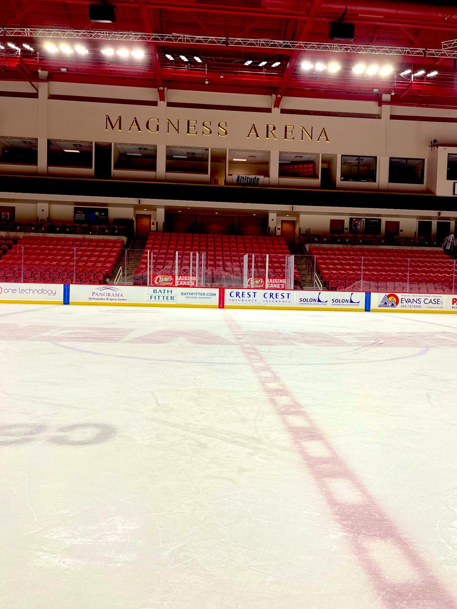 📍 Denver, Colo. 

Happy Thanksgiving from the #PrideOnIce 〽️