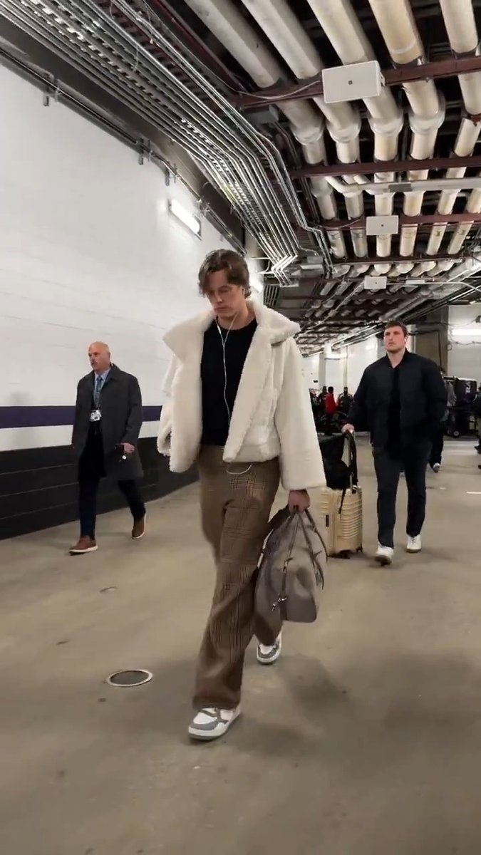 Joe Burrow's back.
CINvsBAL -- 8:20pm ET on NBC
Stream on @NFLPlus + Peacock