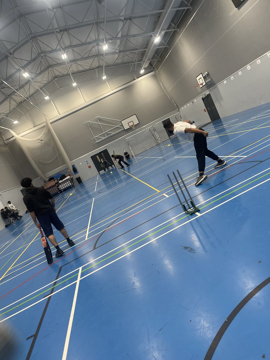 ZahoorA35454226's tweet image. Chance to Shine Street Cricket. Weekly tape ball Sessions 20:00-22:00 for 16-25 years old at Eden Boys School, Preston @Chance2Shine @LancsCricketFDN @PenningtonG @Safyusuf @J_D_Hendry @edenboyspreston 🏏🏏🏏.