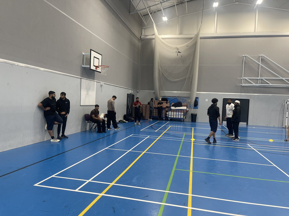 ZahoorA35454226's tweet image. Chance to Shine Street Cricket. Weekly tape ball Sessions 20:00-22:00 for 16-25 years old at Eden Boys School, Preston @Chance2Shine @LancsCricketFDN @PenningtonG @Safyusuf @J_D_Hendry @edenboyspreston 🏏🏏🏏.