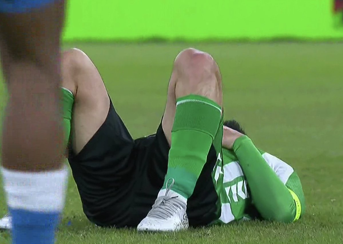 TouchlineX's tweet image. Isco can&apos;t catch a break. 💔