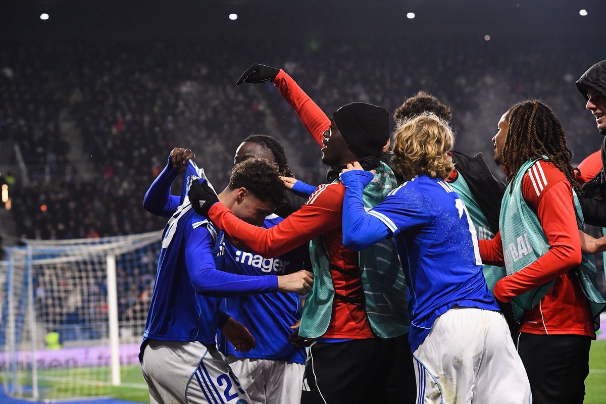 𝗙𝗥𝗔𝗡𝗖𝗘 🇫🇷 𝟯-𝟬 🏴󠁧󠁢󠁥󠁮󠁧󠁿 𝗔𝗡𝗚𝗟𝗘𝗧𝗘𝗥𝗥𝗘

Nos clubs français ont tapé les équipes anglaises cette semaine en Coupe d’Europe 🥵🥖🚜 

✅ PSG 5-3 Tottenham  
✅ OM 2-1 Newcastle
✅ Strasbourg 2-1 Crystal Palace

Respectez.