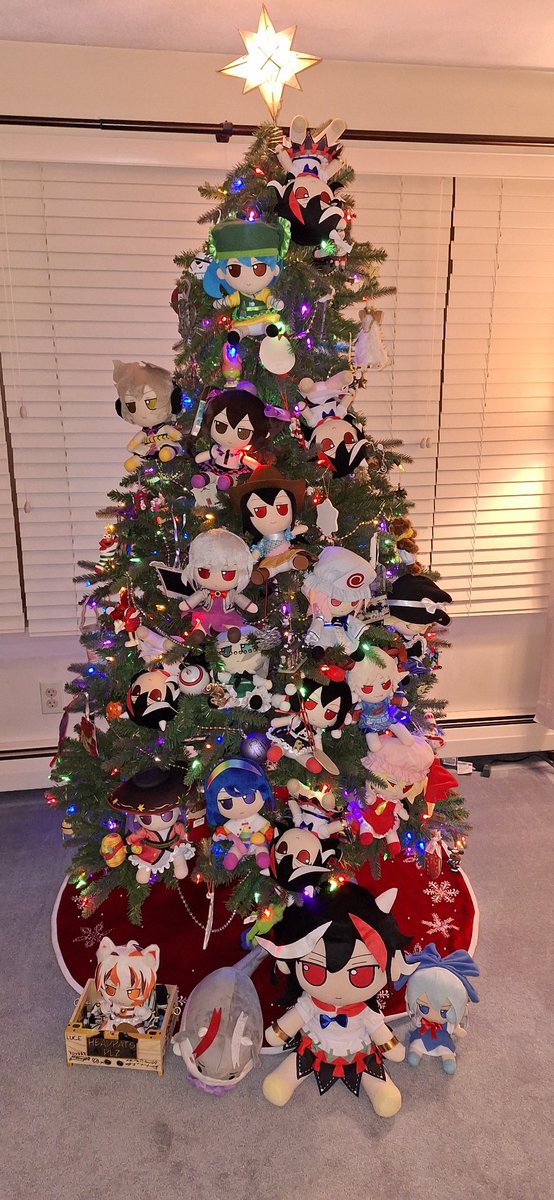 Javi_Lacking's tweet image. turkey day is over, now it's mariah carey season

#fumo #fumofumo #touhou #touhouproject