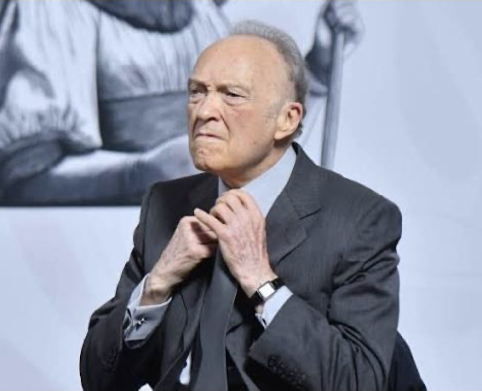 MLopezSanMartin's tweet image. 🚨 Alejandro Gertz ha firmado su renuncia como titular de la FGR

El documento va camino al Senado