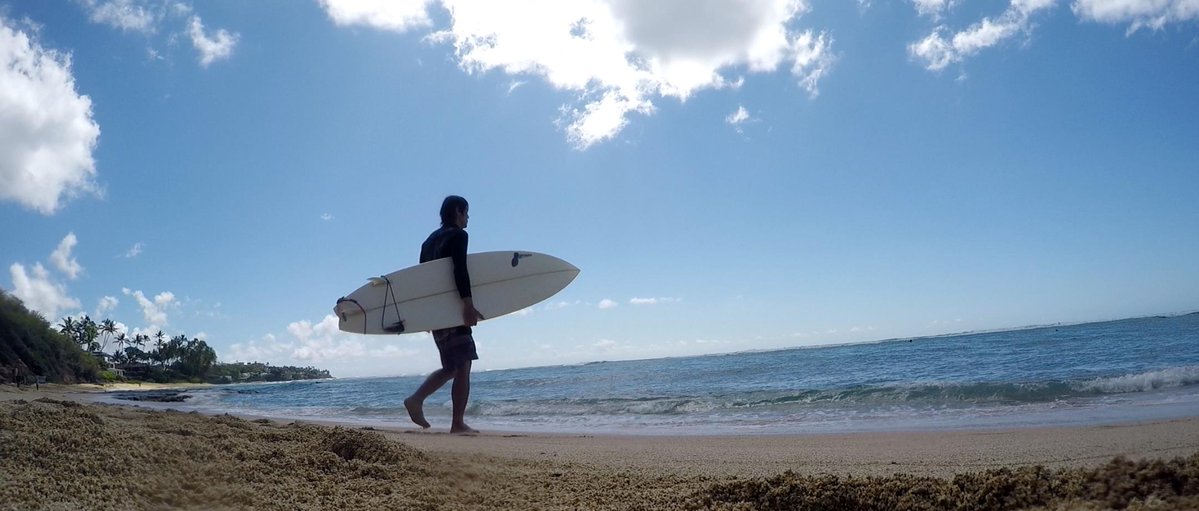 syugo_h's tweet image. もうこんな生活は人生戻って来ないんだろうな（泣）

しかし、この写真の日、全然波がないな。
だから暇でこんな写真撮ってたんだろうな（笑）
（@ダイアモンド・ヘッド）