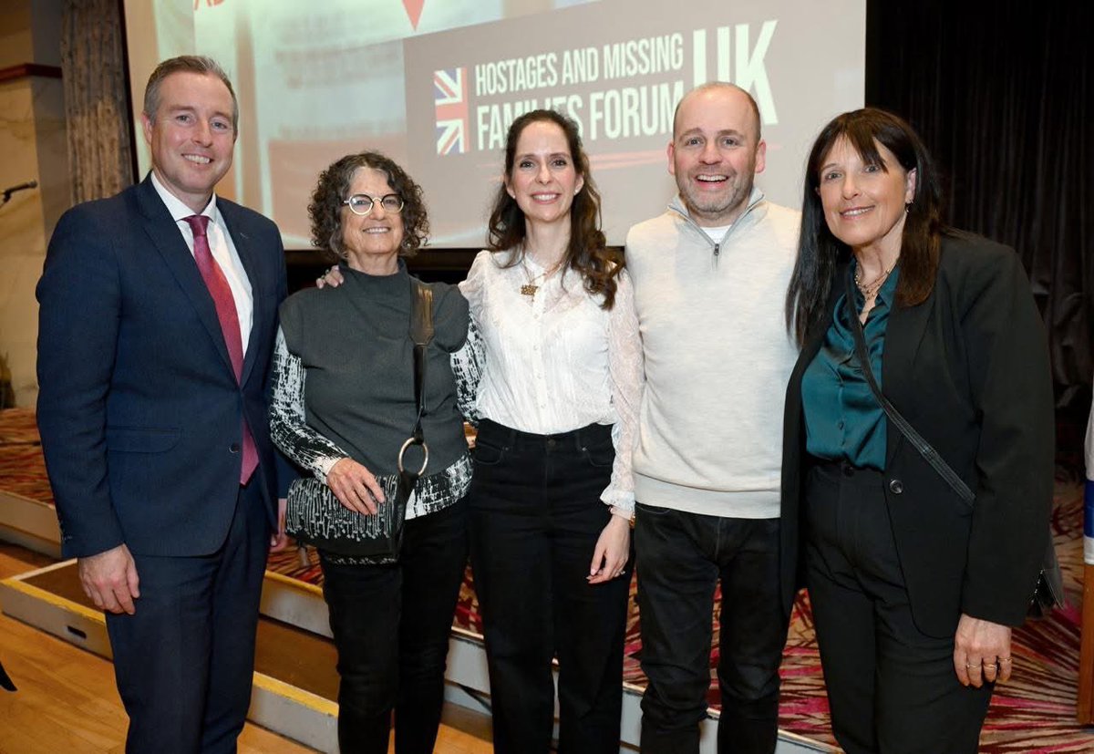 paulgivan's tweet image. F𝗼𝗿𝗺𝗲𝗿 𝗵𝗼𝘀𝘁𝗮𝗴𝗲 𝗵𝗲𝗹𝗱 𝗶𝗻 𝗚𝗮𝘇𝗮 𝗯𝘆 𝗛𝗮𝗺𝗮𝘀 𝘃𝗶𝘀𝗶𝘁𝘀 𝗕𝗲𝗹𝗳𝗮𝘀𝘁

This week I had the privilege of attending an important and deeply moving event in Belfast, where 𝗗𝗿 𝗦𝗵𝗼𝘀𝗵𝗮𝗻 𝗛𝗮𝗿𝗮𝗻 shared her powerful testimony.