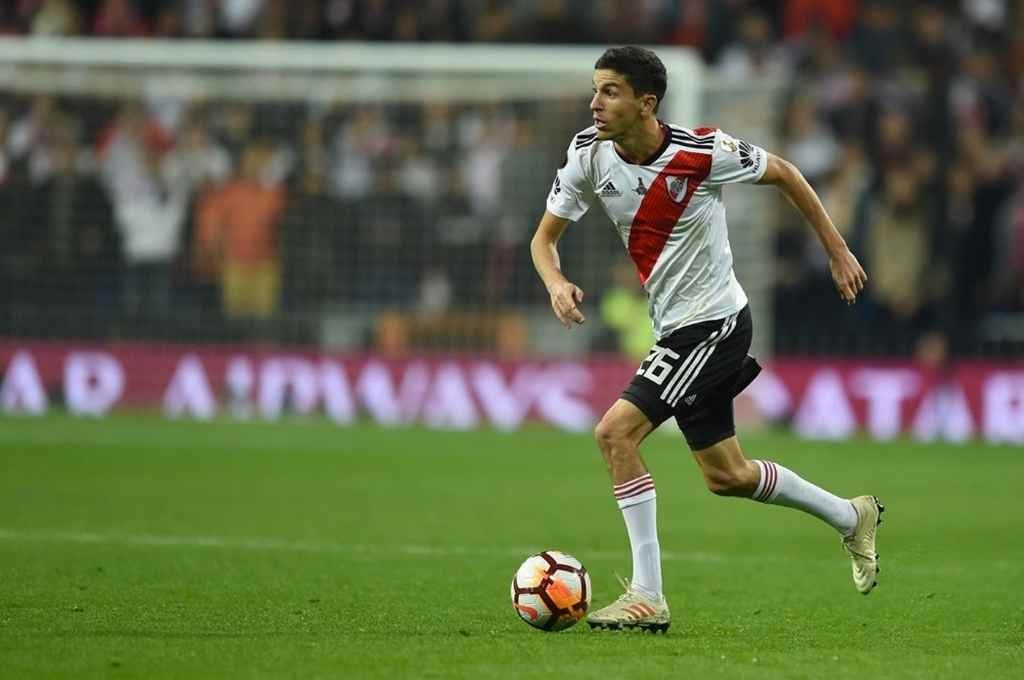 Se que la nostalgia envenena, pero jamás olvidaré q cuando las papas quemaban en Madrid, Nacho la pidió y entró al área tirando paredes, jugando al fútbol q exige nuestra historia.
El tiempo es implacable pero elegiré recordarte como lo que fuiste. Un jugadorazo estilo River 100%
