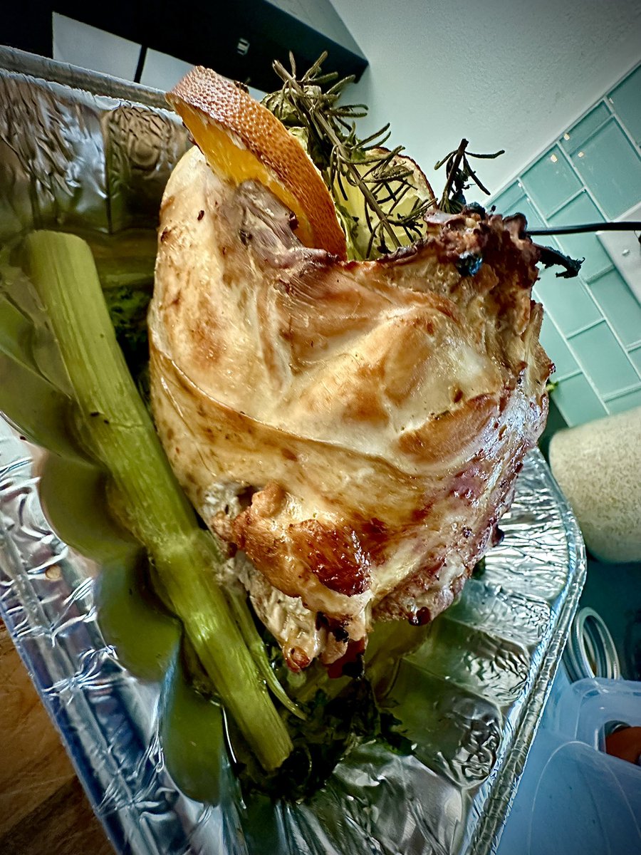 It is all about the brine….

Damn these breasts we’re so juicy and moist

#HappyThanksgiving

<a href="/wjwheeler54/">Bill Wheeler</a> 
<a href="/StewsSauce/">Stew</a>